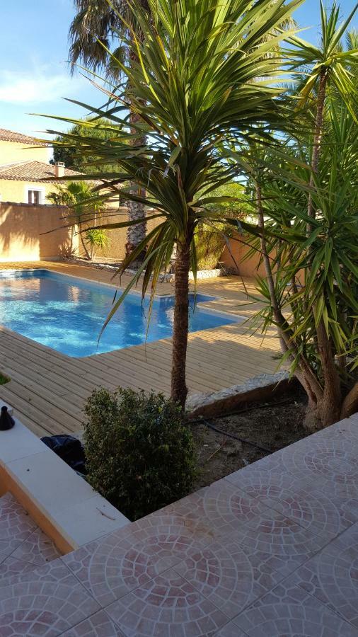 Maison Les Pins Aigues-Mortes Eksteriør billede